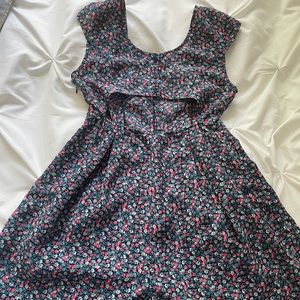 Floral romper- size MEDIUM